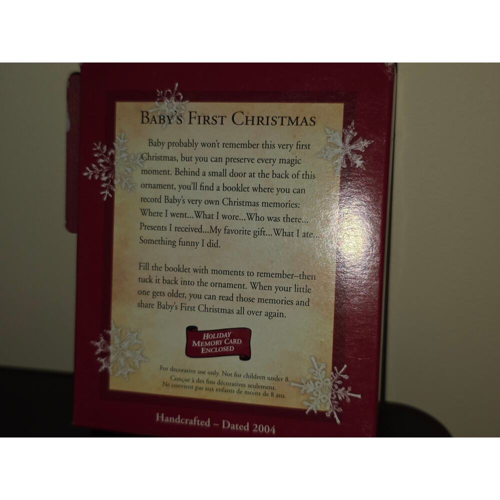 Hallmark 2004 Photo Holder Ornament ~ Baby's 1st Christmas - Picture 2 of 4